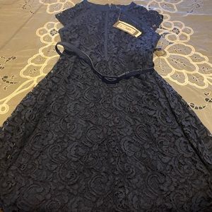 Eva Mendez lace dress cap sleeve.